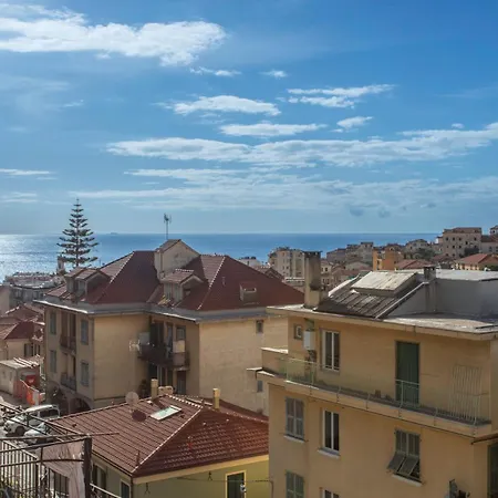 H11 La Terrazza Sul Mare -